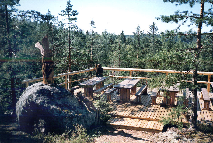 Karhunpes&auml;n n&auml;l&ouml;alaterassi
